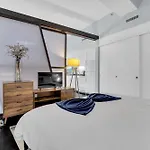 Streetcar Serenity Condo